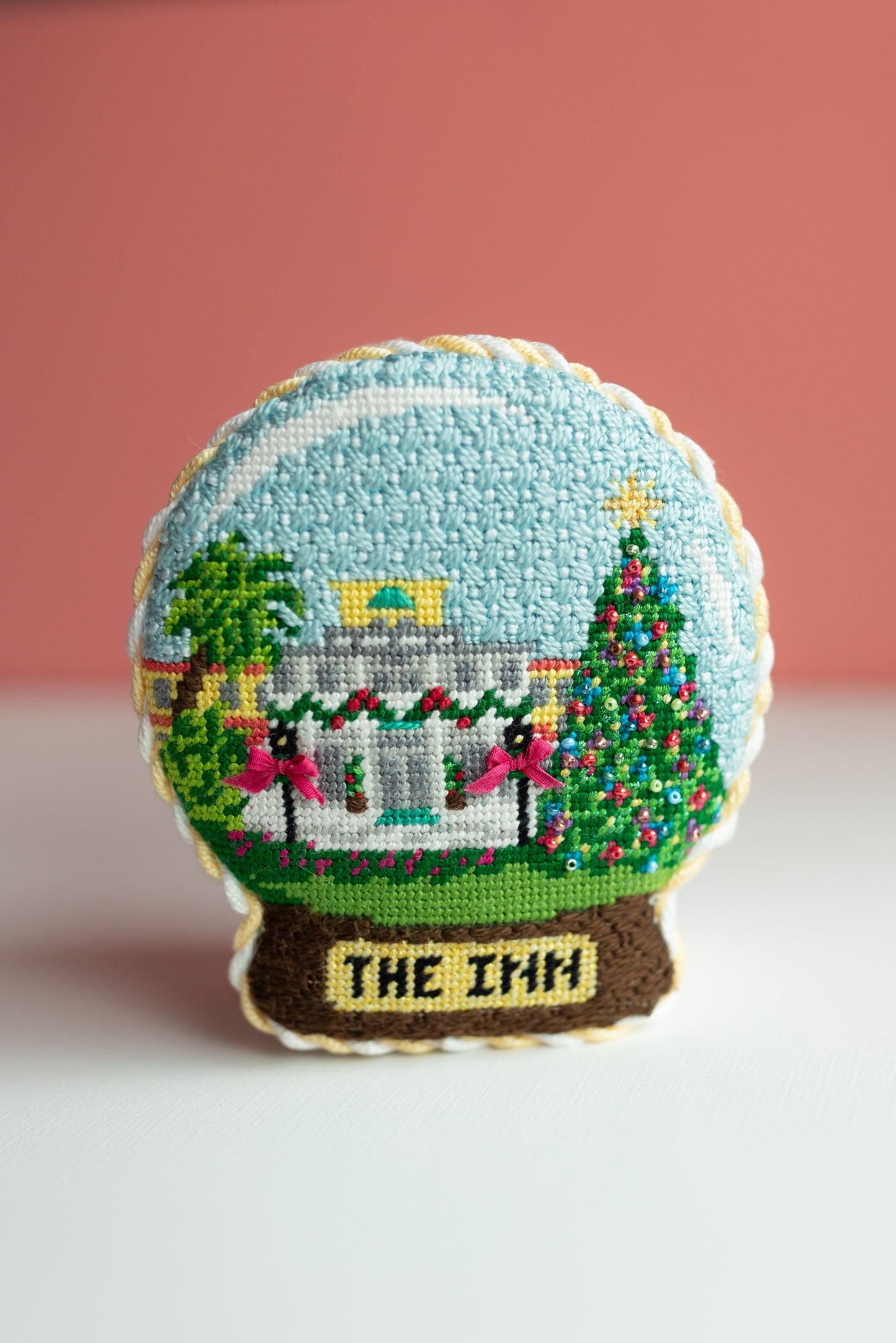 Gasparilla Inn at Christmas - Grande Stitches Exclusive